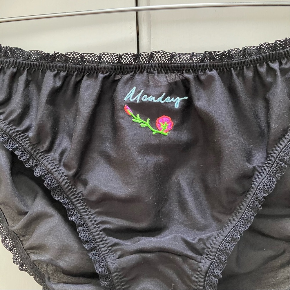 New Stella McCartney Monday Days Of The Week Panties Floral Embroidered Large - Picture 2 of 8